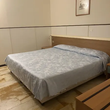 فندق مايوركا ميلان